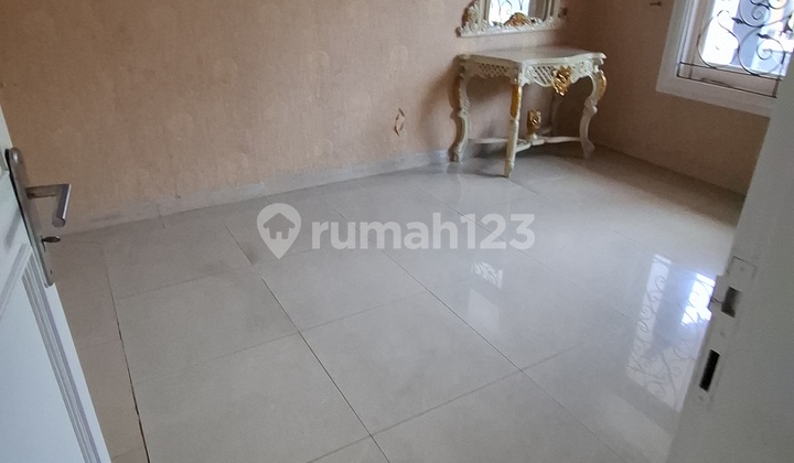 Dijual Rumah Bagus Complete Kolam Renang Dipondok Labh 2