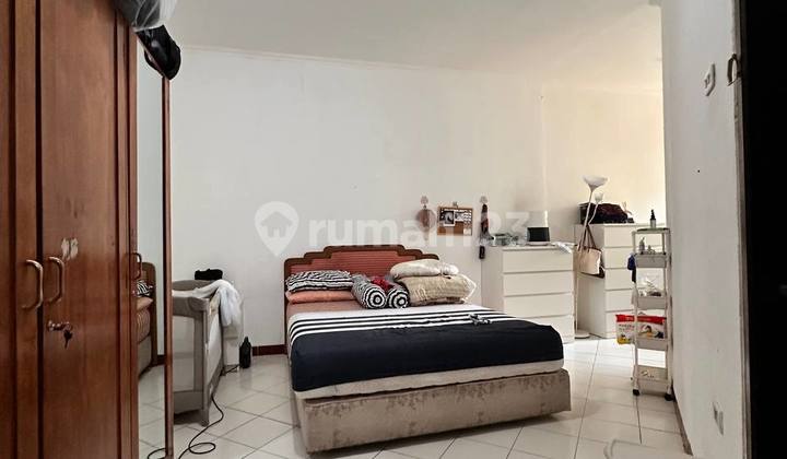 Nice House Ready to Occupancy in a highly strategic location in Cinere 2