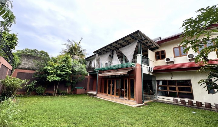 Dijual Rumah 550m2 Suasana Nyaman Dijual Rumah 550m2 Suasana Nyaman