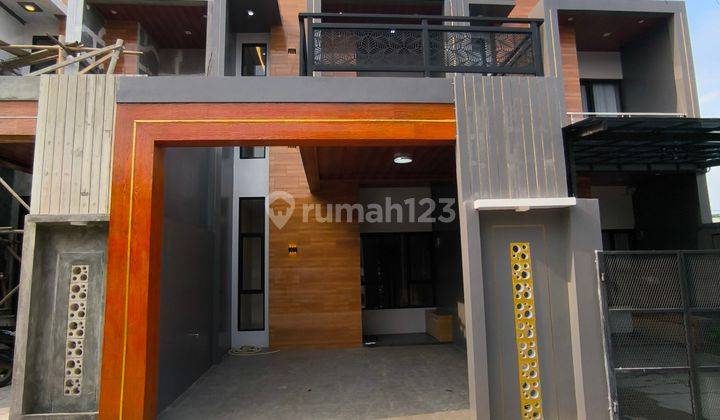 rumah 2 lantai semi furnished termurah  di kota depok 2