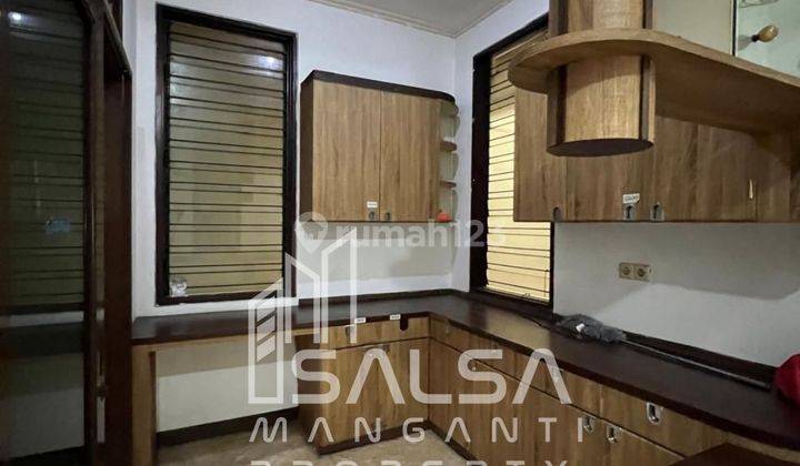 Disewakan Cepat Rumah Bisa Silent Office atau multifungsi lainnya atau tempat tinggal harga Rp.350 juta parliran luas bisa 15 mobil Area Cilandak Dekat Pondok indah Fatmawati Jakarta Selatan 2