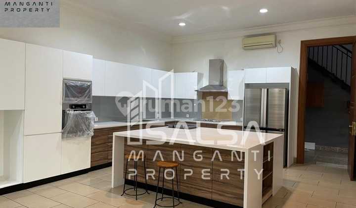 Disewakan Rumah Cantik Siap Huni Harga Murah 500 Jutaan Prime Area Kemang Jakarta Selatan 5