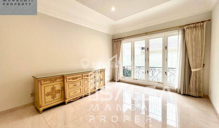 DISEWAKAN CEPAT RUMAH CANTIK ASRI SEMI FURNISH SIAP HUNI HARGA RP.600 JUTAAN AREA DEKAT SEKOLAH INTERNASIONAL JIS DAN MALL PONDOK INDAH DAN BUKIT GOLF AREA PONDOK INDAH JAKARTA SELATAN 9