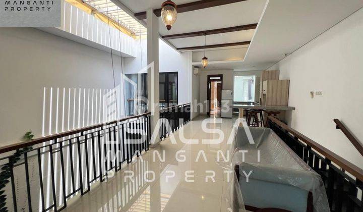 DISEWAKAN RUMAH CANTIK BANGUNAN 2 LANTAI FURNISH SIAP HUNI HARGA 750 JUTA AREA MENTENG KUNINGAN KEBAYORAN BARU LOKASI STRAYEGIS AREA MENTENG JAKARTA PUSAT 8