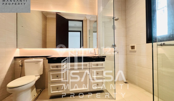 DISEWAKAN CEPAT RUMAH MEWAH SEMI FURNISH DEKAT SEKOLAH JIS DAN MALL PONDOK INDAH HARGA RP.800 JUTAAN AREA PONDOK INDAH JAKARTA SELATAN 10