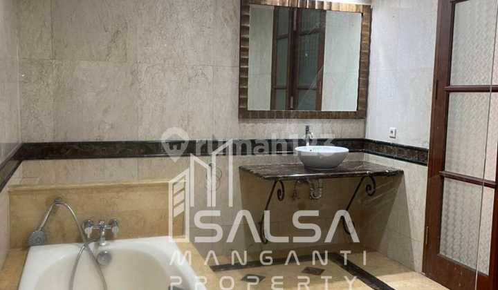 Disewakan Rumah Cantik Siap Huni Harga Murah 500 Jutaan Prime Area Kemang Jakarta Selatan 9