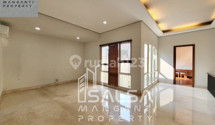 DISEWAKAN CEPAT RUMAH CANTIK ASRI SIAP HUNI HARGA RP.782 JUTA LOKASI DEKAT MABES DAN SCBD DAN SENOPATI AREA KEBAYORAN BARU JAKARTA SELATAN 4