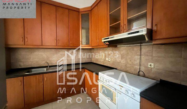 DISEWAKAN RUMAH CANTIK BISA KANTOR DAN TEMPAT TINGGAL LOKASI STRATEGIS HARGA RP.600 JUTA PARKIRAN BISA 8 MOBIL AREA MENTENG JAKARTA PUSAT 2