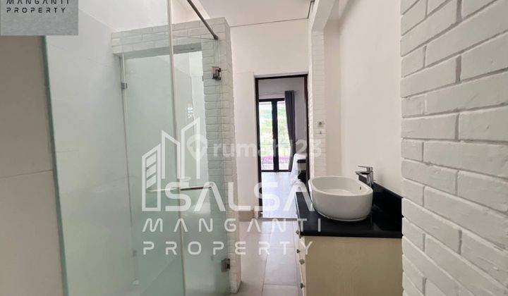 DISEWAKAN RUMAH CANTIK BANGUNAN 2 LANTAI FURNISH SIAP HUNI HARGA 750 JUTA AREA MENTENG KUNINGAN KEBAYORAN BARU LOKASI STRAYEGIS AREA MENTENG JAKARTA PUSAT 10