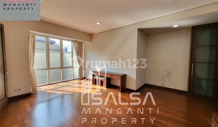 DISEWAKAN CEPAT RUMAH CANTIK ASRI SIAP HUNI HARGA RP.782 JUTA LOKASI DEKAT MABES DAN SCBD DAN SENOPATI AREA KEBAYORAN BARU JAKARTA SELATAN 10