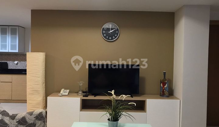 Disewakan Town Home Super Luas Lokasi Strategis Siap Huni