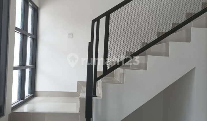 Dijual Rumah Minimalis Baru , di Melati Mas 2