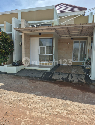 Dijual Rumah Siap Huni di Tria Adara Residence Serpong