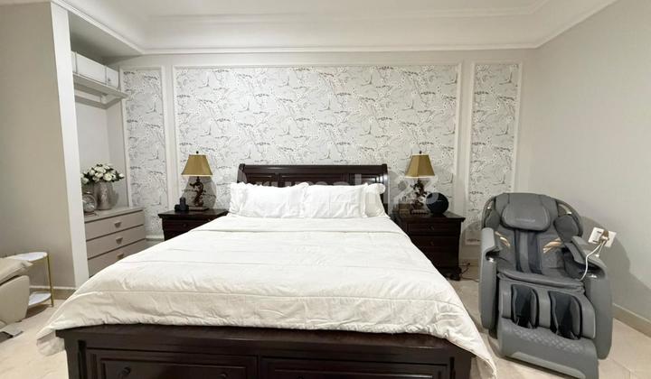 Rumah Castle Hoek Full Furnished Siap Huni, Puspita Loka Bsd City 2