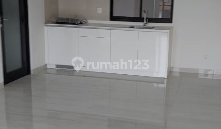 For Sale Apartemen Lloyd Alam Sutera, Furnish 2