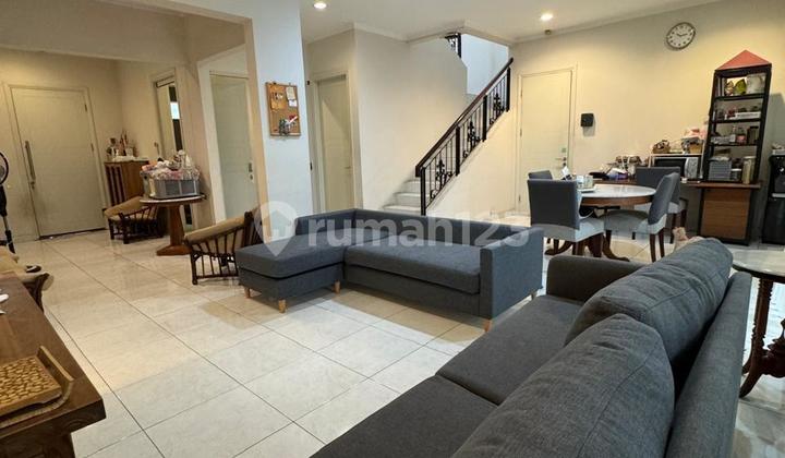 House For Sale: Taman Beverly Gold Lippo Karawaci Central House For Sale: Taman Beverly Gold Lippo Karawaci Central