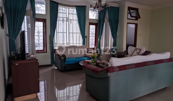 Nice 2-Story House on Siliwangi Street, Sukabumi Nice 2-Story House on Siliwangi Street, Sukabumi