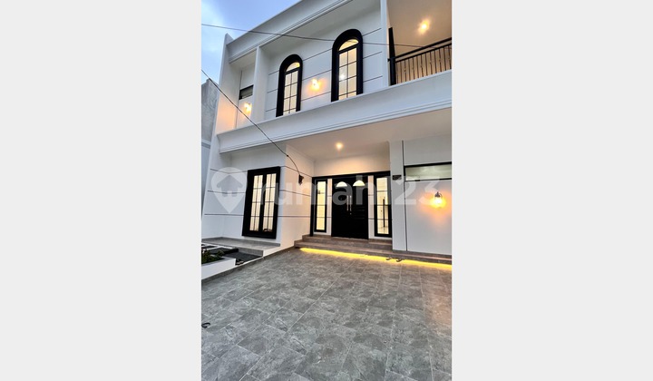 Modern Design House in Nusa Loka BSD, South Tangerang