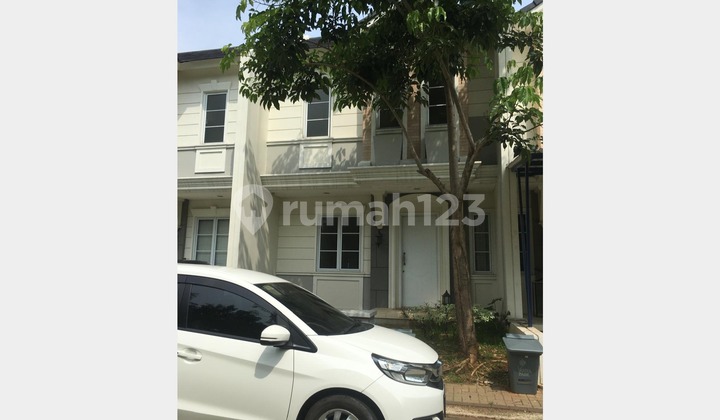 Ready-to-Occupy House in Vanya Park, Azura House BSD, South Tangerang