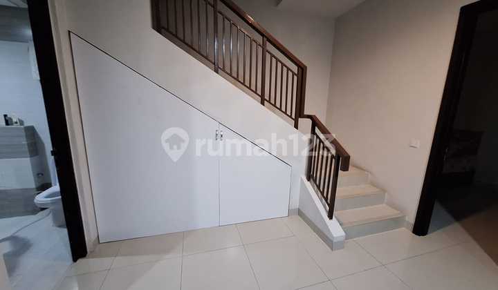 Disewa Rumah Bagus Furnished di Illustria The Eminent Bsd, Tangerang Selatan 2