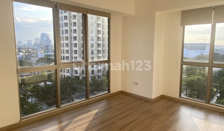 Brand New Apartemen Midtown Signature Herald Tower