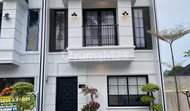 Two-Story House For Sale Near Cimanggis Toll Road.