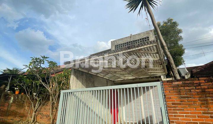 RUMAH DAERAH JL. TAMAN SARIWANGI 2