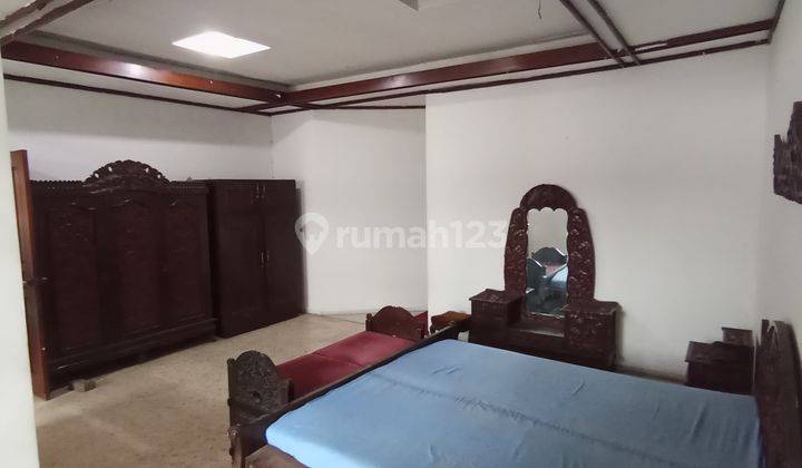 Rumah Furnished Antik Dukuh Kupang Barat Surabaya 2