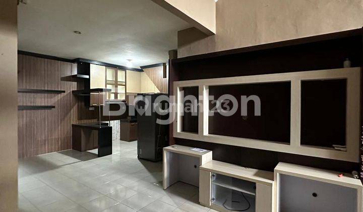 DIJUAL RUMAH HOOK DI PERUMAHAN BORNEO PARADISO