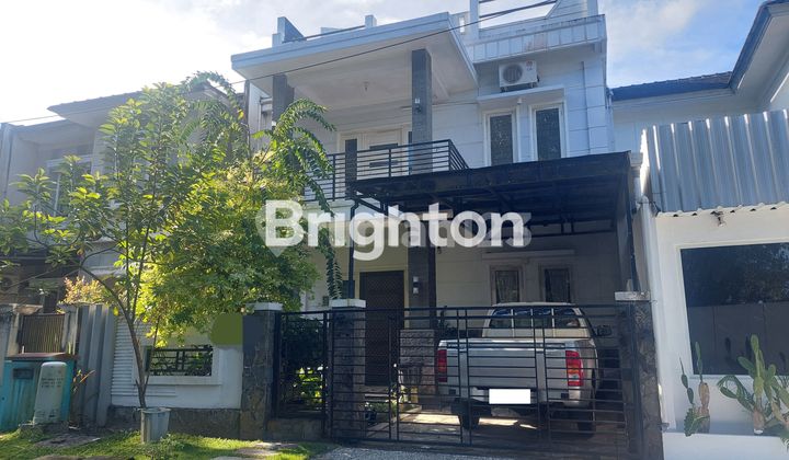 RUMAH CANTIK 2 LANTAI DENGAN ROOFTOP DIJUAL DI BALIKPAPAN BARU
