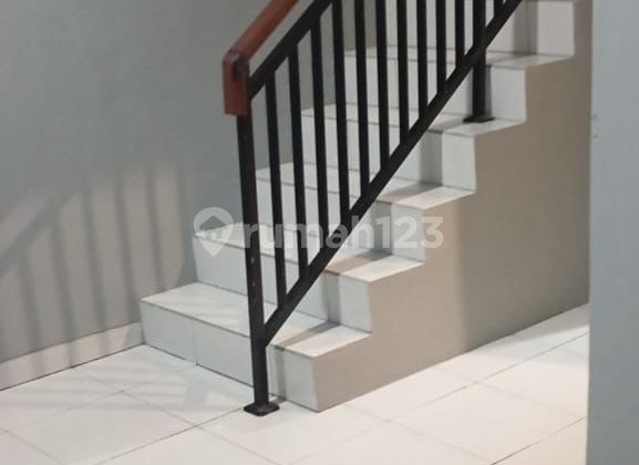 Disewakan Rumah 2 Lantai Di Balikpapan Regency Castarica 2