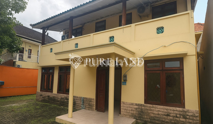 4BR Beautiful House in Pemogan 2