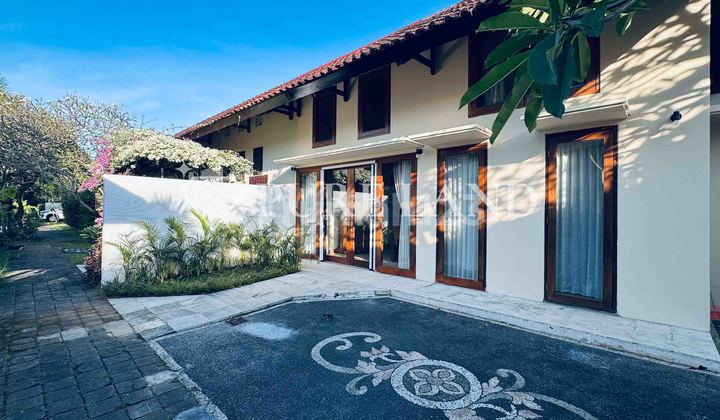 2BR Quiet Villa in the Heart of Sanur 2BR Quiet Villa in the Heart of Sanur