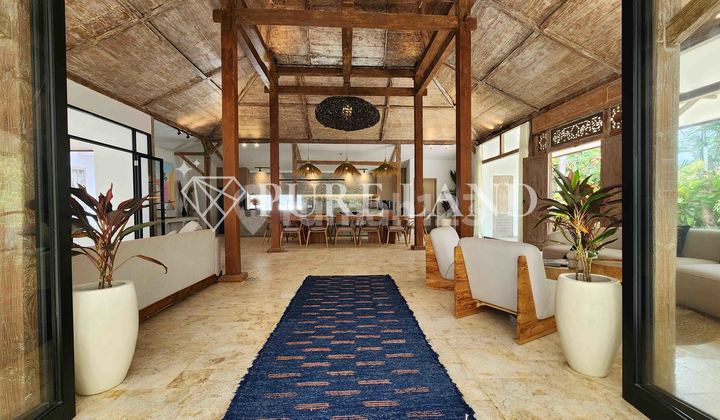 Grand Villa Tropis di Buduk, Canggu