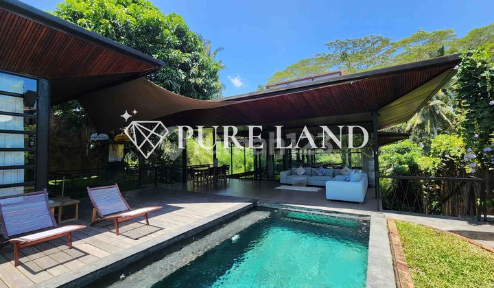 3BR Villa with Exclusive Design in Ubud 3BR Villa with Exclusive Design in Ubud