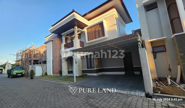 3BR Luxurious Residence in Sanur