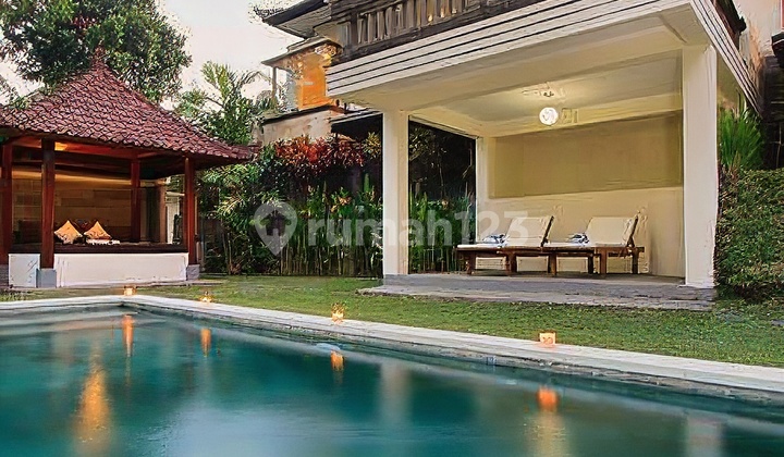 2-Bedroom Jungle View Villa On The Edge Of Ubud - Tranquil Retreat With Strong Rental Appeal Set On The Edge Of A Lush Valley In Ubud, This Beautifully Renovated 2-Bedroom Villa Offers Sweeping Jungle And Rice Field Views, Tot 2