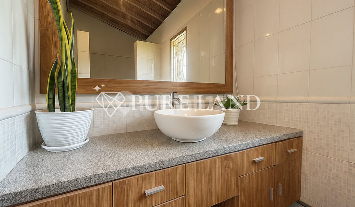 2BR Cozy Loft-Style House in Ubud