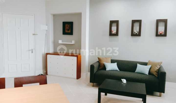Rent.apartment Crown Court Lippo Cikarang