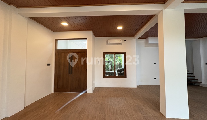 Villa Private Pool Furnished SHM Siap Huni Bangunjiwo  2