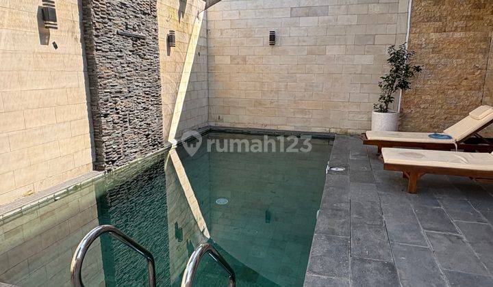 Rumah Private Poor BerNuansa Villa SHM Furnished Bangunjiwo. 1
