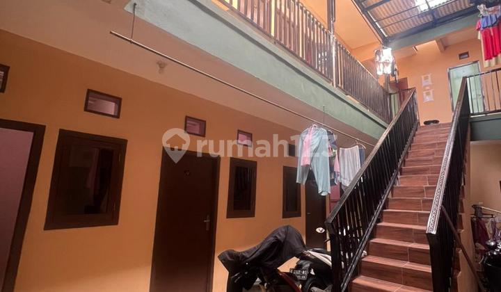 Jual Murah (Bu)! Kost Aktif Penuh Penghuni, Cocok untuk Investasi di Lokasi Strategis di Kebayoran Lama - Jakarta Selatan