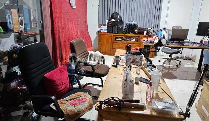 Dijual Rumah Usaha Strategis SHM 2 Lantai Lokasi Super Strategis di Banjar Wijaya Tangerang Dijual Rumah Usaha Strategis SHM 2 Lantai Lokasi Super Strategis di Banjar Wijaya Tangerang