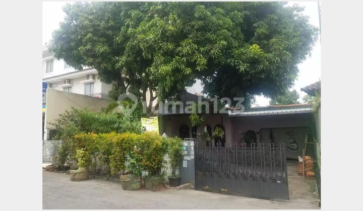 Jual Cepat! Rumah Hitung Tanah bisa untuk Ruko dan Kost2an Lokasi Strategis di Palmerah, Jakarta Barat Jual Cepat! Rumah Hitung Tanah bisa untuk Ruko dan Kost2an Lokasi Strategis di Palmerah, Jakarta Barat