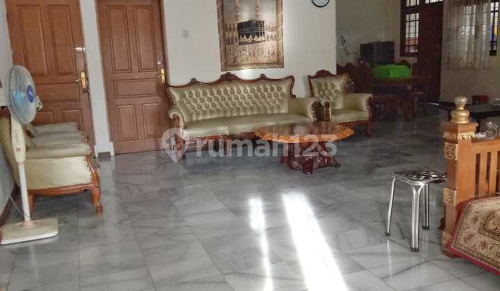  Rumah Hook Sangat Strategis View Taman di Jati Padang, Jakarta Selatan 2