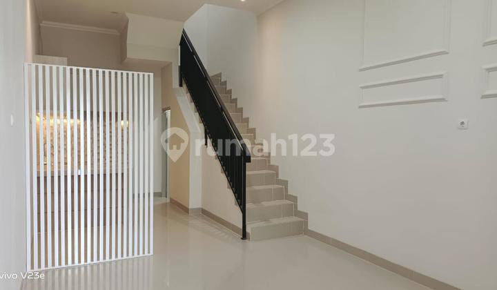 For Sale Cipondoh Makmur House, Cendana Tangerang, Good 2 Floors Ready to Live In 2