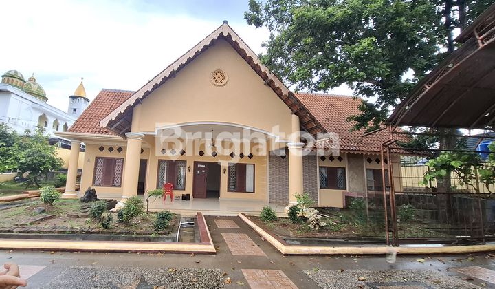 Disewakan Rumah Mewah & Luas - Siap Huni di Teluk Betung