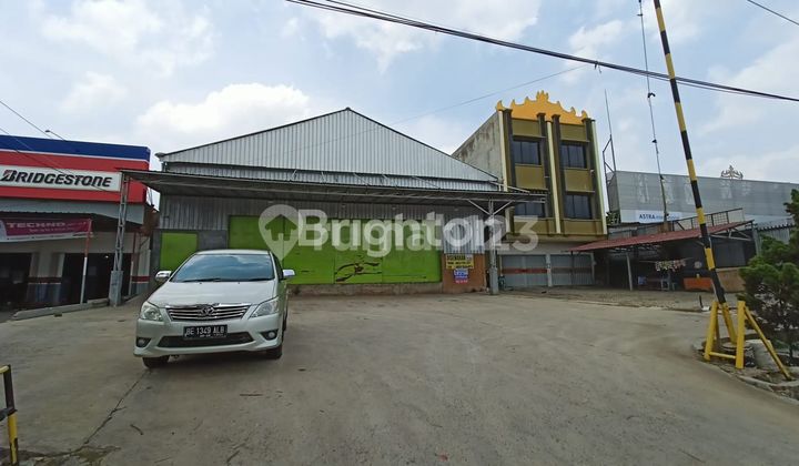 DISEWAKAN GUDANG STRATEGIS – PINGGIR JALAN SOEKARNO HATTA