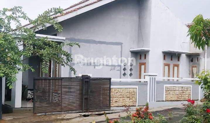 DIJUAL RUMAH DI PERKAMPUNGAN COCOK UNTUK HUNIAN KELUARGA !!! 1