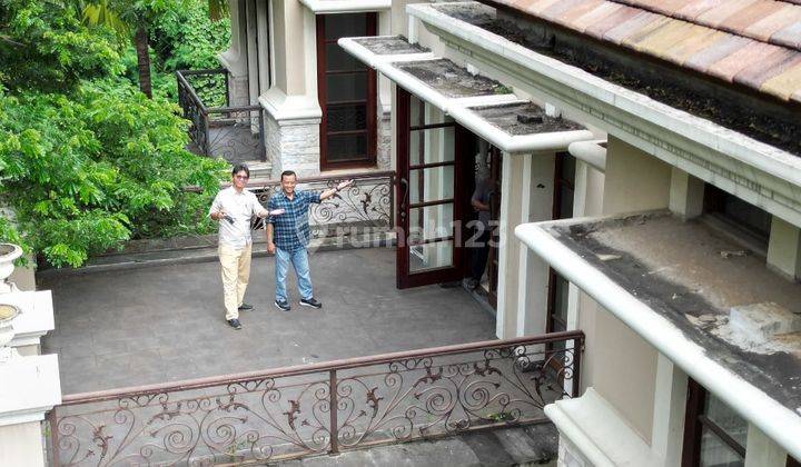 Rumah Model Classic Lokasi Strategis Dekat Pusat Bisns Dan Perkantoranis 1